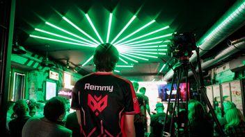 Powstała pierwsza w Polsce profesjonalna szkolna drużyna e-sportowa. Uczniowie technikum informatycznego poznają coś więcej niż części komputera