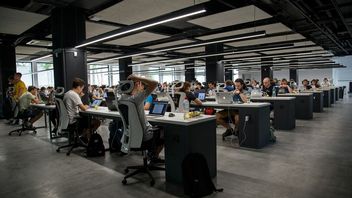 AI usunie indyjski akcent u pracowników call center; brzmi jak science fiction, ale już się dzieje