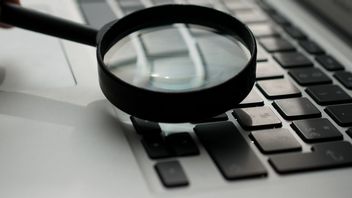 Jak powiększyć ekran na komputerze? Pokazujemy 3 proste metody