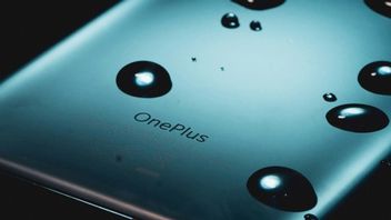 Jak oni to tam zmieścili? Bateria 6000 mAh i Snapdragon 8 Elite to coś, czego inne tak małe smartfony nie oferują