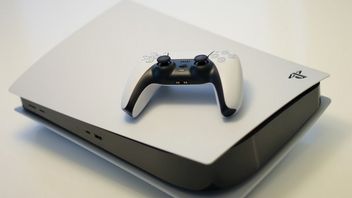 PS5 drożeje, także w Polsce. Spadku ceny doczekał się napęd Blu-ray do konsoli