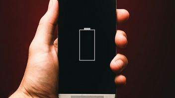 Jeśli bateria telefonu szybko Ci się rozładowuje, spróbuj odinstalować te aplikacje