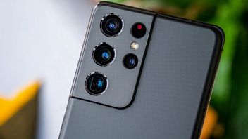 Gemini w telefonach Samsunga to nie przypadek. Według doniesień, Google płacił „ogromne sumy”, żeby wygrać z konkurencją