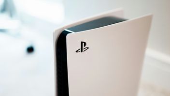 Gracz PlayStation ma swoje PS5 dopiero od 2022 roku - nagle odkrywa, że konsola zaczyna rdzewieć
