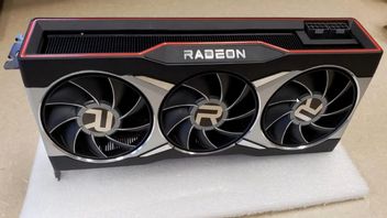 Radeon RX 6000 - nowe zdjęcia flagowej karty graficznej AMD