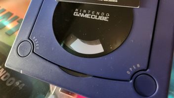 Tylko 5 takich konsol na świecie? Kolekcjoner chciał około 380 tysięcy złotych za ten sekretny prototyp GameCube'a