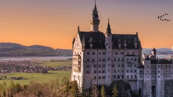 Najsłynniejszy zamek świata dołączy do listy zestawów LEGO. Zdjęcia imponującego modelu wyciekły do sieci