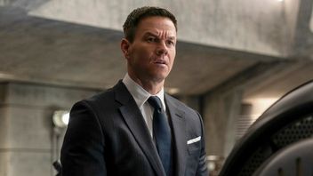Zmiażdżony przez krytyków film sci-fi z Markiem Wahlbergiem podbija Netflixa 4 lata po tym, jak odwołano jego premierę kinową