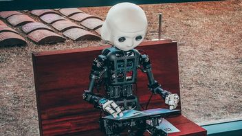 ChatGPT, Gemini i inne chatboty AI dostały do rozwiązania test ośmioklasisty. Na jednym zadaniu wyłożyły się wszystkie