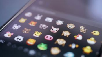 Naukowcy odradzają używanie emotki „kciuka w górę” w WhatsApp i podobnych komunikatorach