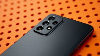 Ekstremalny spadek cen u Samsunga: najdroższy smartfon jest po miesiącu tańszy o ponad 2000 zł, co pokazuje, że warto poczekać