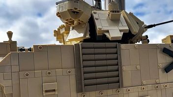 LEGO nigdy nie wyda takich zestawów, więc fani tworzą je sami. Ikoniczny BWP M2A3 Bradley złożony z klocków wygląda rewelacyjnie