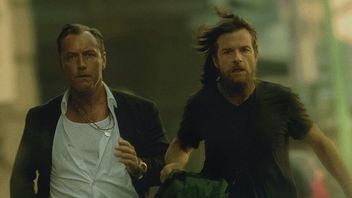 8 odcinków nowego thrillera z Jude’em Law już na Netflix. To największa premiera dnia