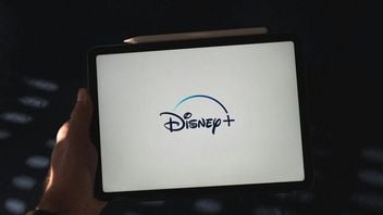 Disney+ zaskoczyło detektywistycznym thrillerem sci-fi. Wszystkie 10 odcinków już dostępne