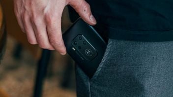 Nowa cienka Motorola wkrótce wchodzi do Polski; konkurencja Samsunga Galaxy S25 Edge i iPhone'a Air ma lepszą baterię