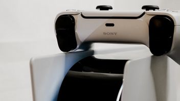 PS5 „wniosło coś wyjątkowego”, pomimo krytyki dotyczącej stopniowych ulepszeń w stosunku do PS4. Twórca hitu chwali możliwości PlayStation