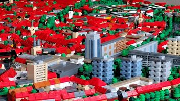 Fan LEGO stworzył „miniaturową” wersję swojego miasta. Wystarczyło około 42000 klocków i prawie rok pracy
