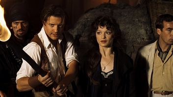 Kultowy duet Brendan Fraser i Rachel Weisz wraca do Mumii. Za kamerą nowej odsłony lubianego cyklu przygodowego twórcy Zabawy w pochowanego