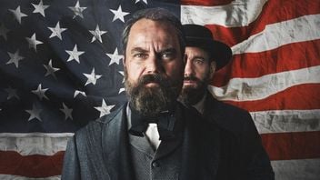 Ma 4 odcinki i właśnie wleciał na Netflix. Serial polityczny z Michaelem Shannonem to dziś najważniejsza premiera giganta