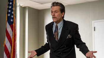 Mocny thriller kryminalny z Kevinem Baconem jest na SkyShowtime, ale wciąż widziało go mało osób. 18 odcinków, które warto obejrzeć