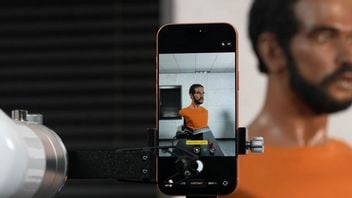 YouTuber przeprowadza test szybkości sześciu modeli iPhone'a Pro Max i wynik jest zaskakujący. W teście tylko jeden iPhone wyróżnia się na tle pozostałych
