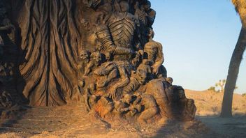 Tajemnicza statua na pustyni rozpala wyobraźnię fanów Diablo i God of War. Niektórzy wybrali się w podróż i doszli do wniosku, że może chodzić o coś innego