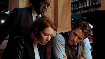 Zaskakujący hit w top 10 Prime Video.  Zapomniany 10-odcinkowy thriller idealny na maraton podbija platformę, Polacy oszaleli na jego punkcie