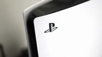 PS6 „pewnie” nie zostanie opóźnione przez problemy z pamięcią. Zdaniem eksperta mamy do czynienia z paniką, a nie kryzysem