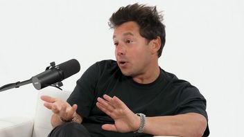 „Nikt nie musi pracować 80 godzin tygodniowo” - szef firmy wyjaśnia, dlaczego wystarczy 40 godzin tygodniowo i jaka jest na to sztuczka