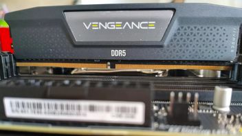 Ktoś podmienił RAM jeszcze w magazynie; gracz kupił pamięć DDR5, a dostał zamaskowaną DDR4