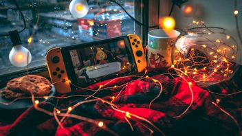 „Wtedy po prostu wkładałeś płytę CD i zaczynałeś grać”. Gracze porównują, jak różne były prezenty świąteczne kiedyś i są dziś