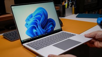 „To po prostu oprogramowanie i produkt marnej jakości”. Współzałożyciel CD Projekt, Michał Kiciński, krytykuje Windowsa