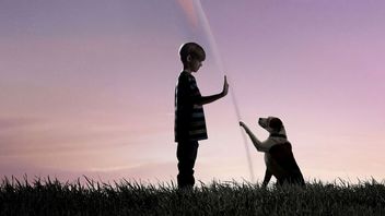 Zapomniane sci-fi po ponad 10 latach przeżywa drugą młodość na Prime Video. Widzowie z Polski przypomnieli sobie o serialu z gwiazdą Breaking Bad