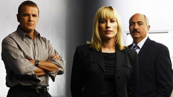 60 odcinków polecanych przez 82% widzów. Serial fantasy z Patricią Arquette po latach jest hitem Prime Video w Polsce