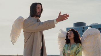 Od dziś obejrzysz na Prime Video lekką komedię fantasy z Keanu Reevesem. Polecany przez 80% widzów film idealny na weekendowy seans