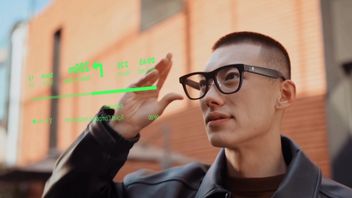 Zakazane w USA, dotowane w Chinach: studenci wypożyczają na potęgę inteligentne okulary, by bez wysiłku ściągać na egzaminach