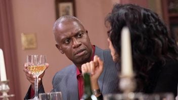 153 odcinki i 95% na Rotten Tomatoes. Wielki hit komediowy trafił na SkyShowtime w całości