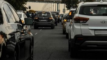 Nowy system radarowy nakłada grzywnę w wysokości ponad 850 zł za jazdę niewłaściwym pasem na autostradzie: projekt realizowany w Hiszpanii ma pomóc w zapobieganiu korkom