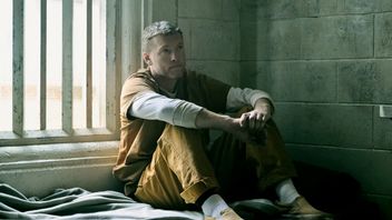 W tym tygodniu 2 mocne premiery: Netflix szykuje 8-odcinkową nowość od mistrza thrillerów, Apple TV powrót swego najlepszego detektywistycznego kryminału
