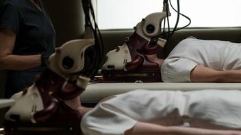 „Jeden z najlepszych horrorów dekady” podbija Prime Video. To polecany przez 94% krytyków „satysfakcjonujący" thriller sci-fi