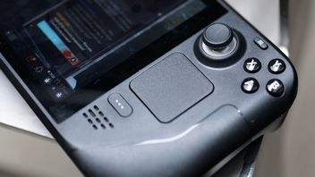 Drastyczny spadek zainteresowania Steam Deckiem. Podwyżka cen uderzyła w sprzęt Valve mocniej, niż zakładano