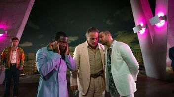 Numerem 1 w 65 krajach na Netflixie jest zmiażdżona przez krytyków komedia, którą nazwali „nieśmieszną katastrofą”