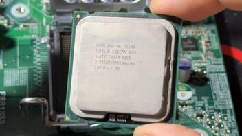 Ten procesor pokochali gracze. Legendarny Intel Core 2 Duo skończył 20 lat