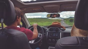 „Nie potrzebuję samochodu, który sam jeździ”: pomoce pokładowe coraz częściej odstraszają nabywców