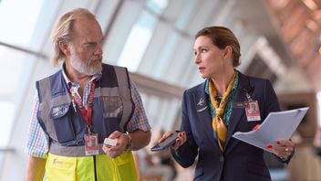 Ma 8 odcinków i właśnie wjechał na Netflixa. Nowy serial z Hugo Weavingiem to idealna propozycja na weekend