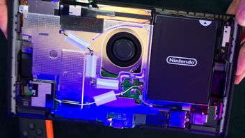 Tak banalnie wygląda wymiana baterii w nowym Nintendo Switch 2. Pierwsze egzemplarze trafiły do Europy