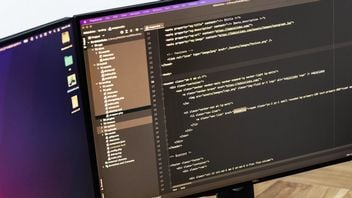 Programista Microsoftu mówi, że ręczne pisanie kodu się skończyło. W firmach ta zmiana już kruszy zespoły?