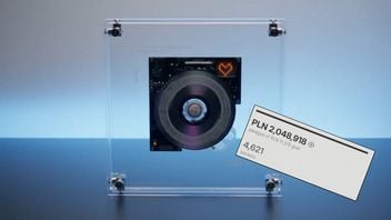 Przezroczysty odtwarzacz CD miał zebrać 3 tys. dolarów. Zebrał ponad pół miliona i pokazał, że nostalgia działa