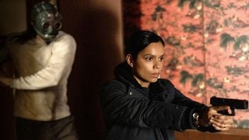Wleciał na Disney+ i podbija top 10. Tegoroczny mroczny thriller psychologiczny zaciekawił widzów w Polsce