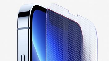 Folia ochronna na iPhonie przyprawia inżyniera Apple o ciarki. Firma uważa, że ekran powinien bronić się sam